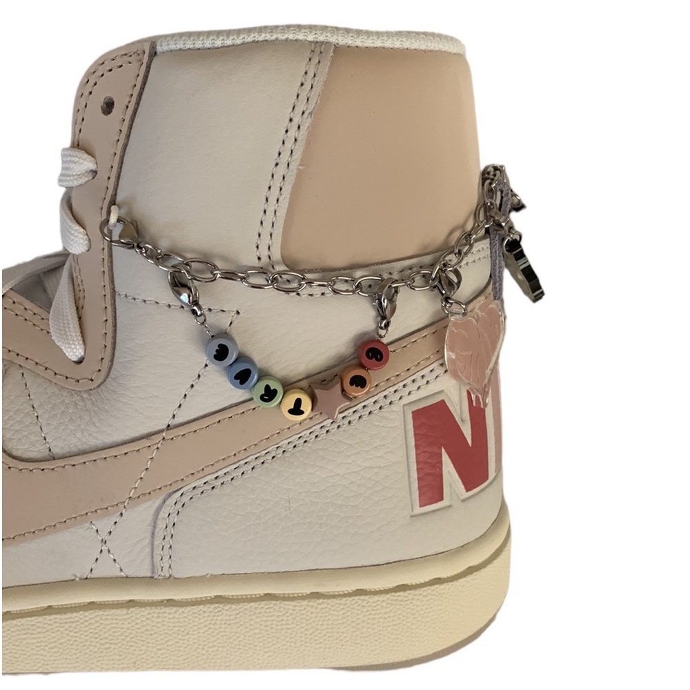 Nike Be True Terminator with charms , NWT, Unisex , Men=8.5 , Women = 10 - Picture 3 of 8